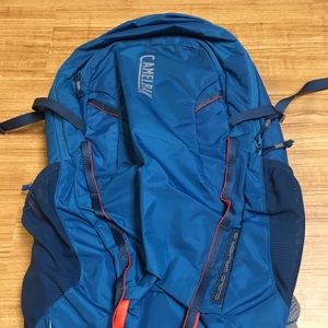 Camelbak Cloud Walker 18 Backpack
